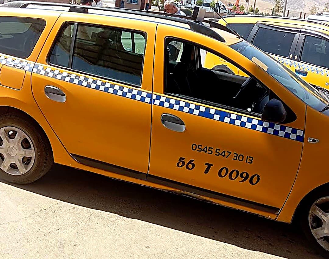 Siirt Meydan Taksi aracı — Dacia Logan MCV (uzun kasa), plaka 56 T 0090